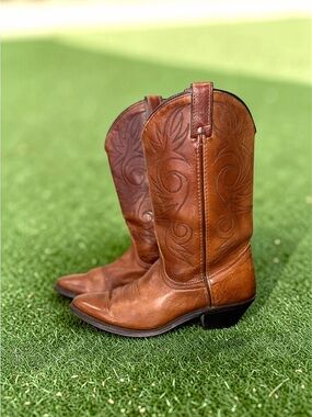 Vintage ACME Women’s Brown Leather Western Stitch Western Cowboy Boots 6